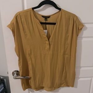 Banana republic yellow/gold top